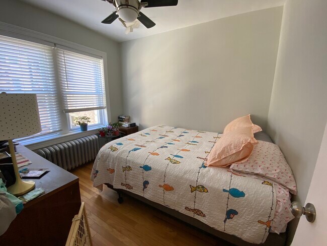 Photo - 5062 N Wolcott Ave