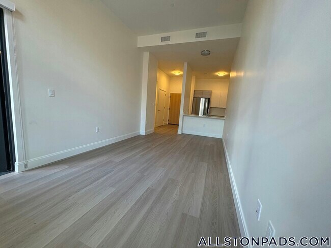 1079 Commonwealth Ave Unidad 341