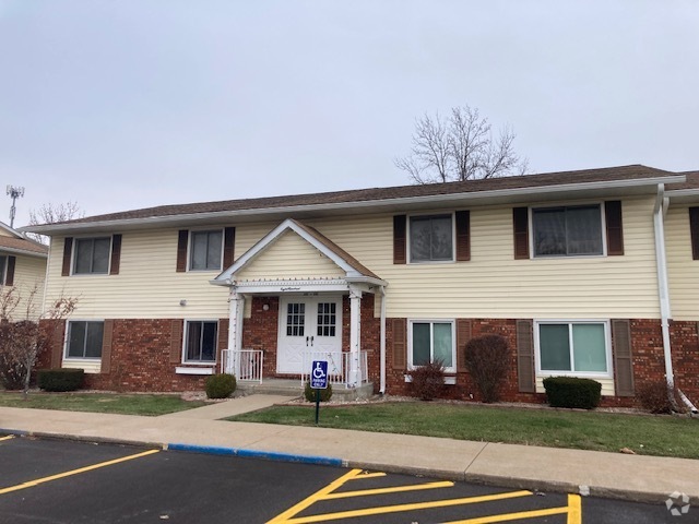 Building Photo - 806 Huckleberry Heights Dr Unit 806 Rental