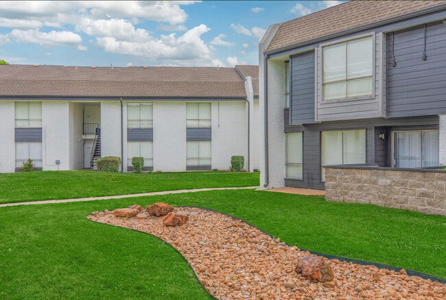 Woods of Spring Grove Apartments