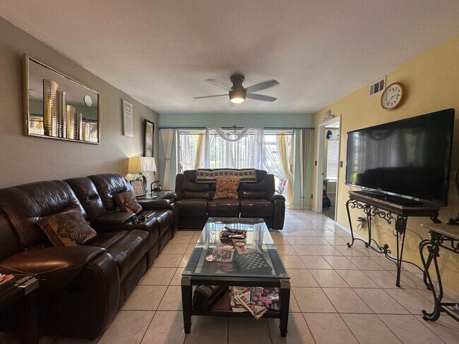 Photo - ANNUAL RENTAL - FURNISHED 2 BED / 2 BATH I...