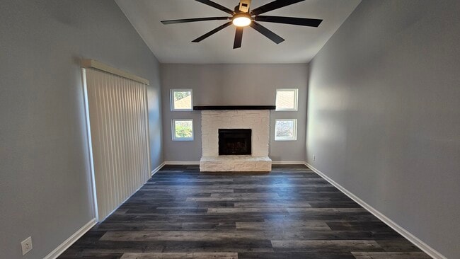 Photo - 263 Mooring Cir