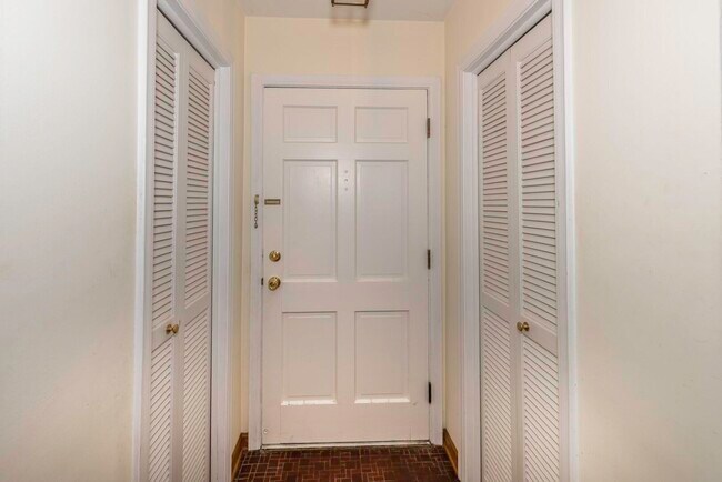 Photo - 1616 Morton Ave