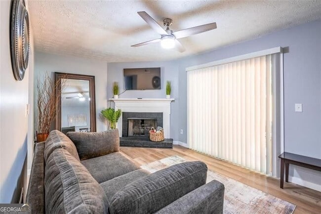 Photo - 859 Regal Path Ln