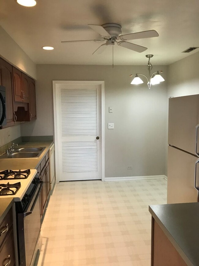 Photo - 1013 Courtland Dr