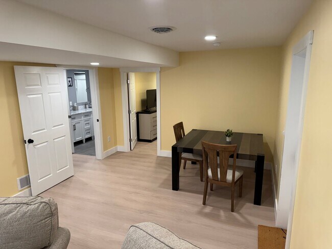 162 Potash Rd Unidad Basement
