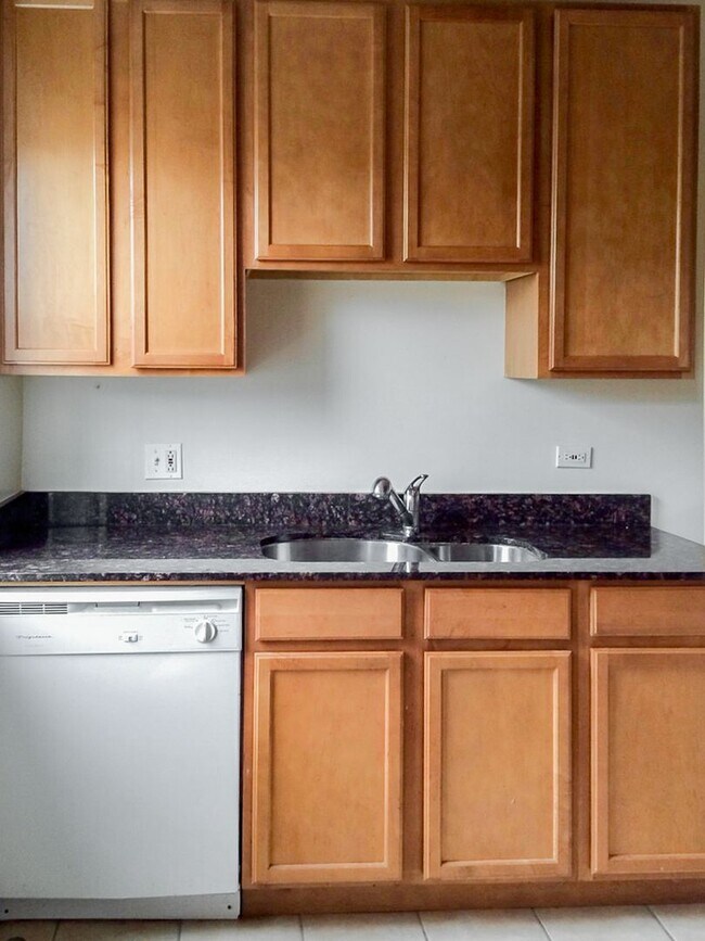 Photo - 4857 N Paulina St Unit 3