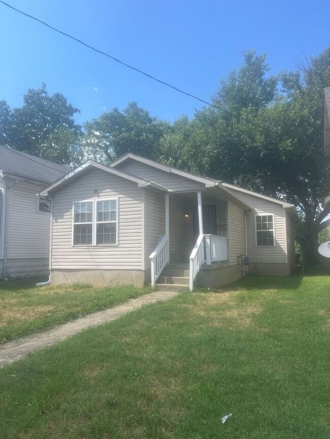 Building Photo - 3415 River Park Dr Rental