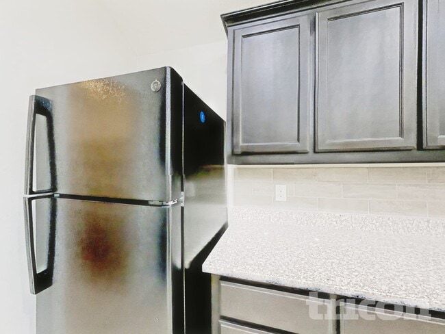 Photo - 1807 Kings Cross Dr