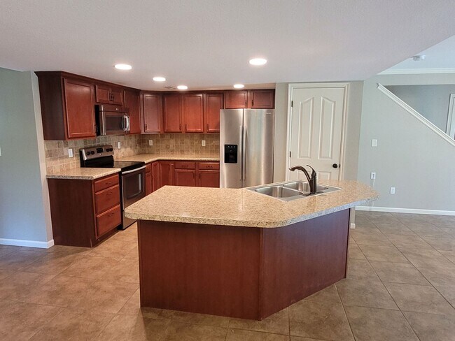 Photo - 3 Bedroom 2.5 Bathroom Home