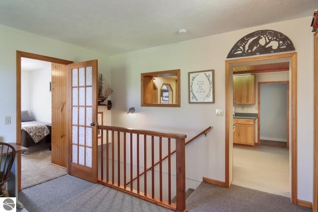 Photo - 7079 Hawley Rd