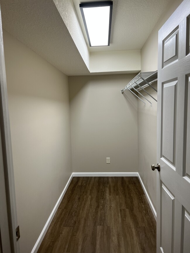 4600 Grand Ave Unit B19