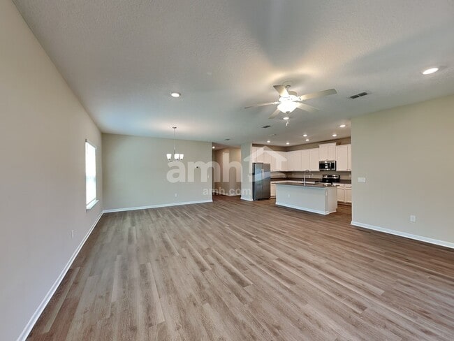 Photo - 197 Spruce Pt