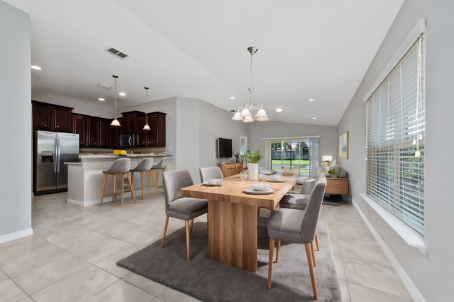 Photo - Deluxe Villa Lake view all Tile. 3 Bedrooms+2 Baths
