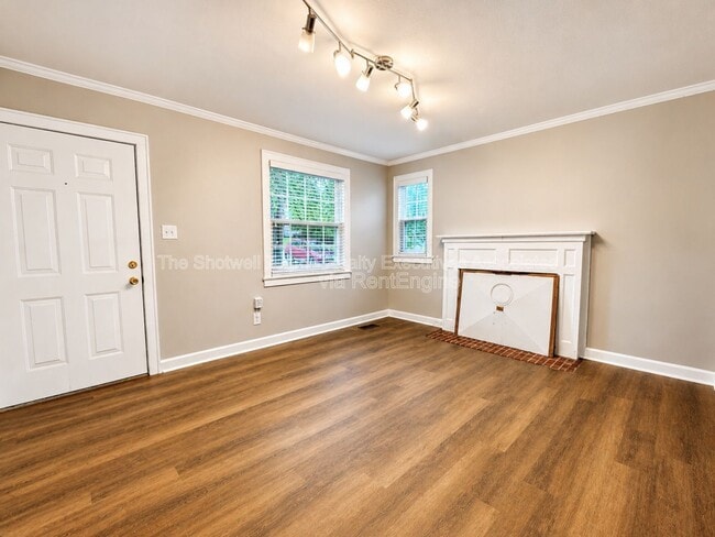 Photo - 2540 Larkwood Ln