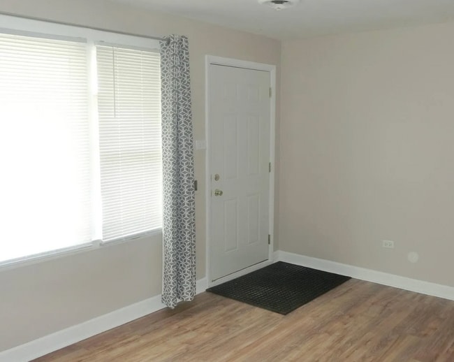 Photo - Updated 1-Bedroom Apartment – Available No...