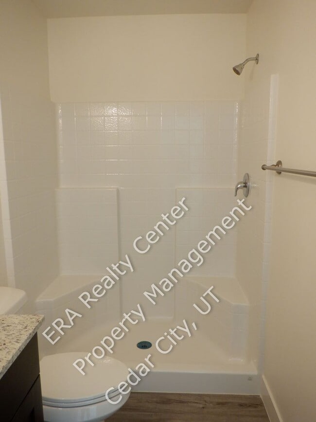 Photo - Move-in Bonus! - 3 bedroom - 2 Bath - Single Level Twin Home