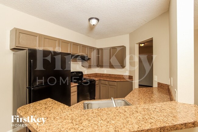 Photo - 150 Empress Ave