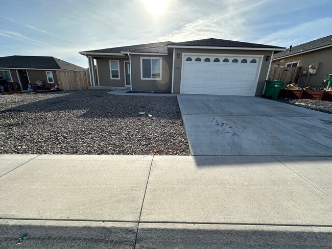 Building Photo - 4561 Spaight Wy