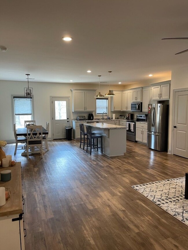 Photo - 92 Pritchard Cir