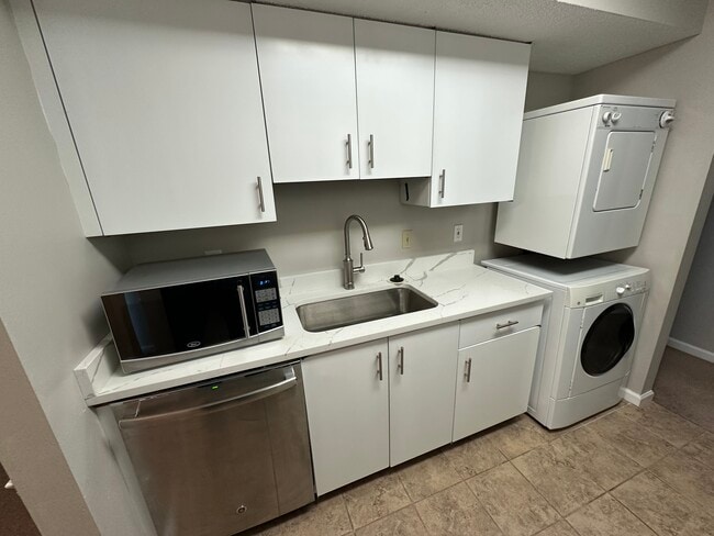 1471 Bobolink Pl Unit Adennes II