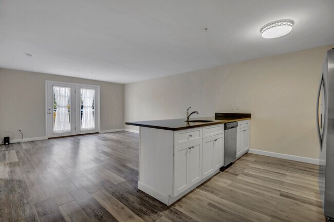 Gran salón - 377 Main St Unidad 208