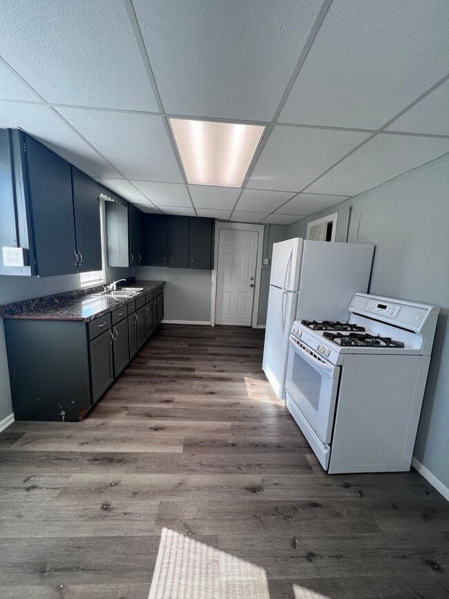 Photo - Bright Upper Two Bedroom Unit! Recently Remodeled!