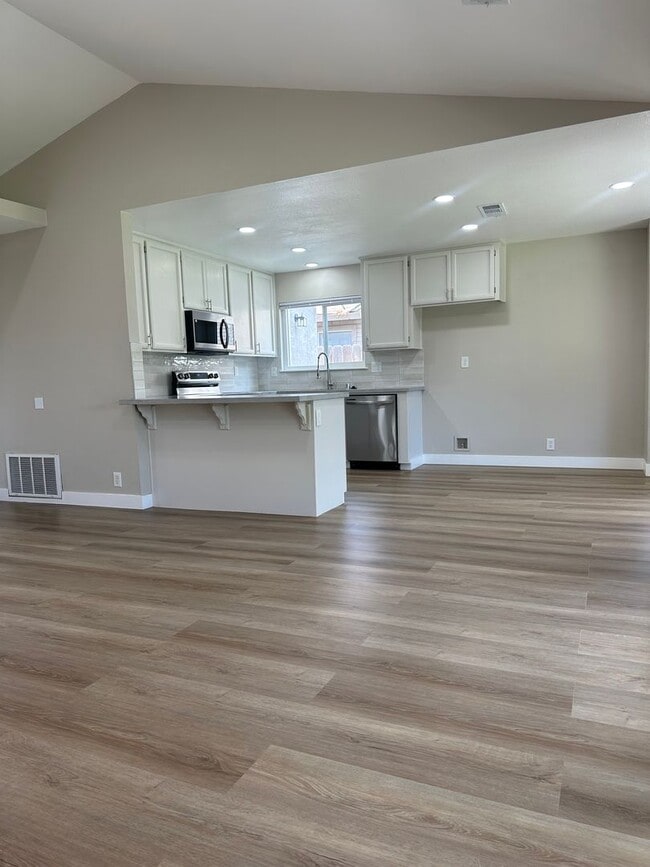 Photo - Beautiful newly remodeled home in Turlock
