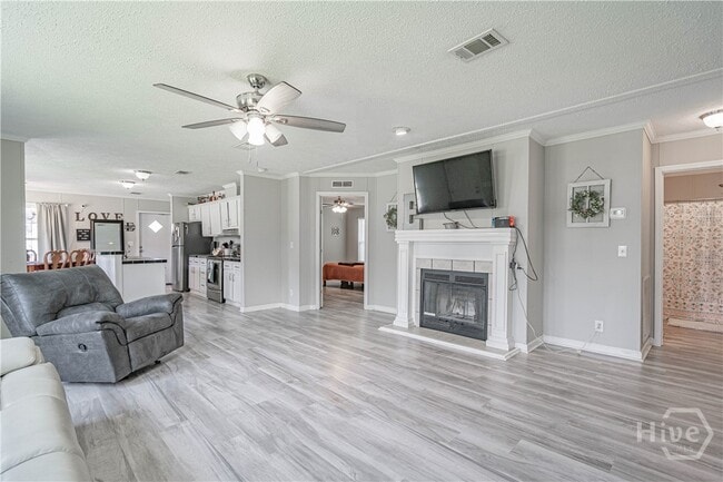 Photo - 75 Willow Ln
