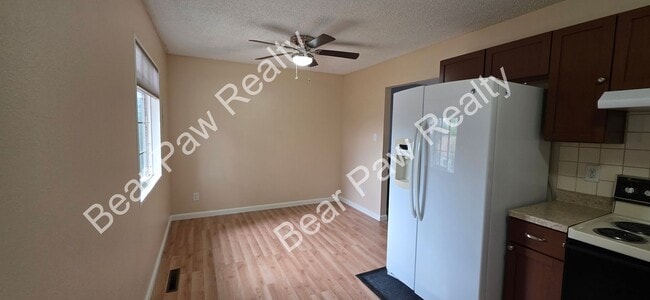 Photo - 279 Reed Ave