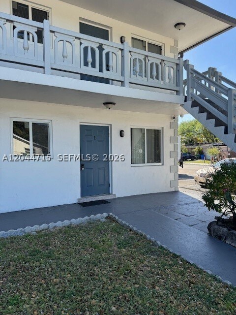 Photo - 495 NW 43rd St Unit 1