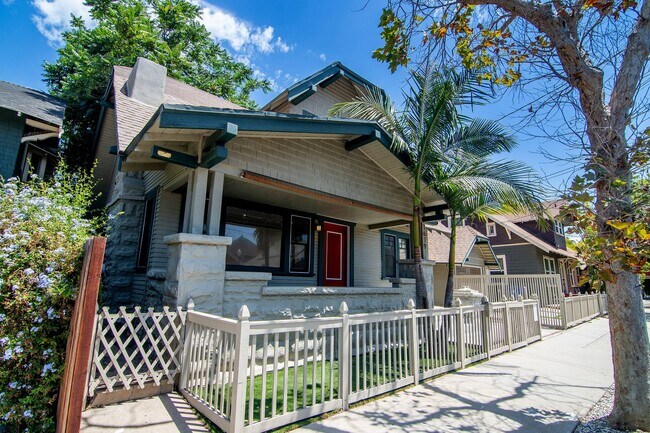 1619 W 23rd St Unit 1