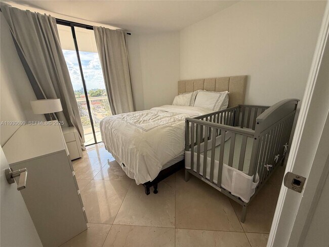 Photo - 3610 Yacht Club Dr