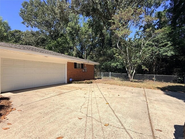 Photo - 713 Sweeten Creek Rd