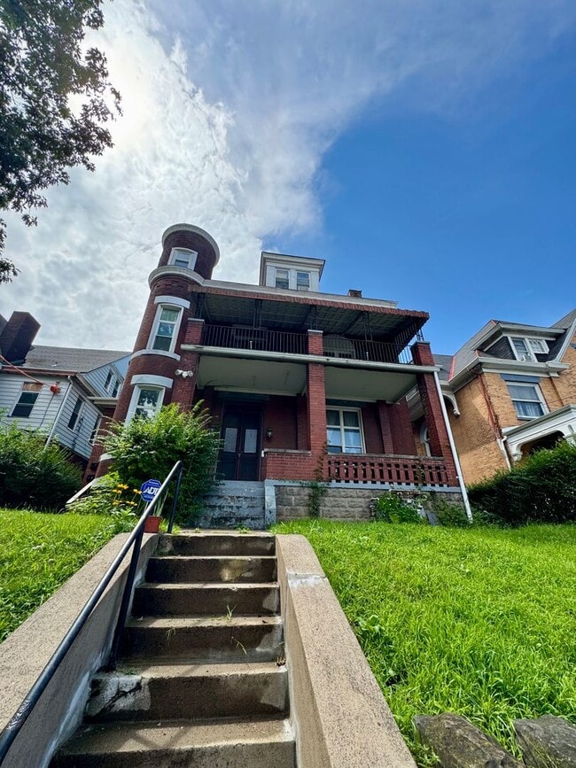 Photo - 3541 California Ave Unit #1