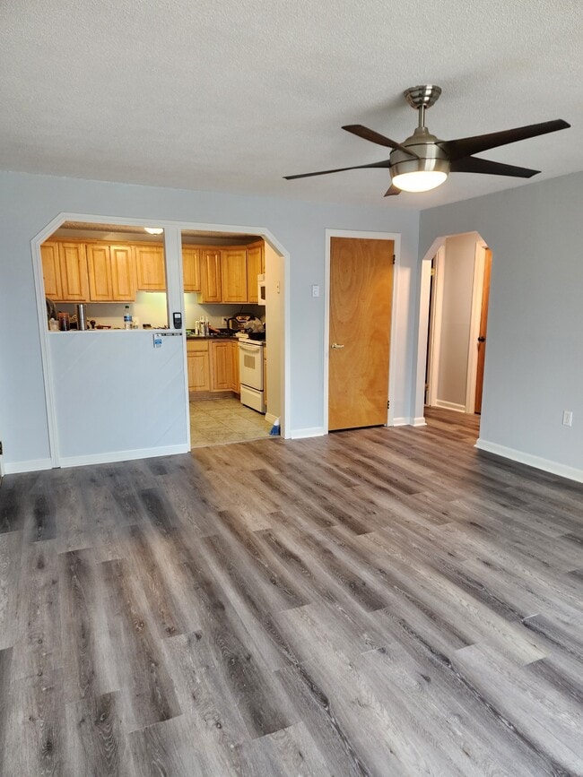 Photo - 4 Hazelwood Ave Unit 7