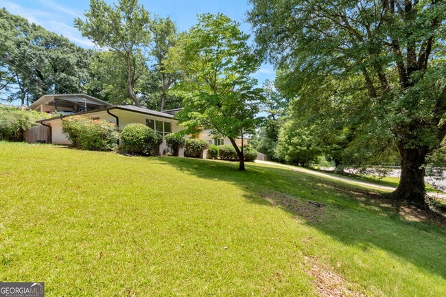 Photo - 3102 Edgewater Dr