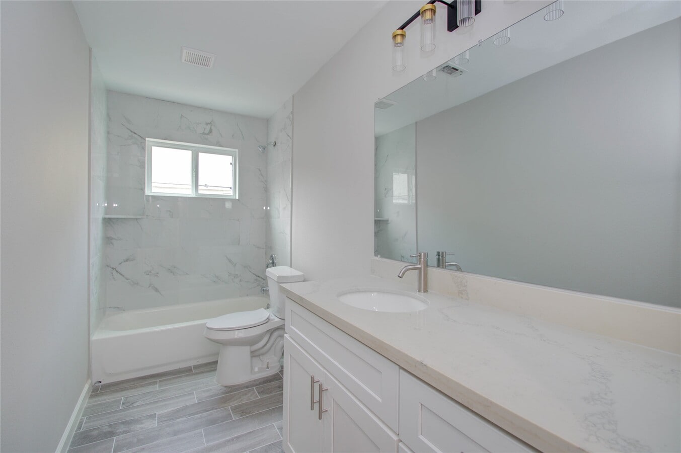 Photo - 7902 La Roche Ln