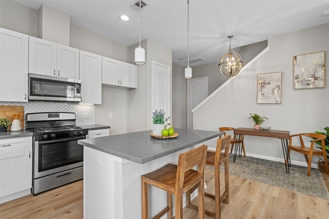 Photo - 5610 Patrick St Unit L