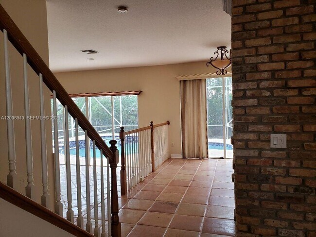 Photo - 6352 Squirewood Way