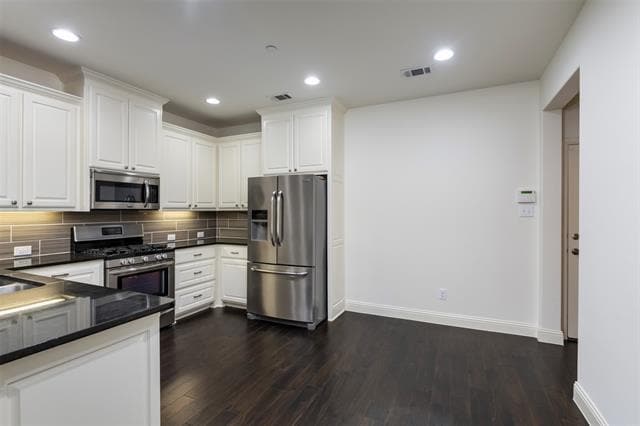 Photo - 6289 Davison Wy