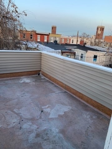 Building Photo - 24 E Silver St Unit 2nd Floor