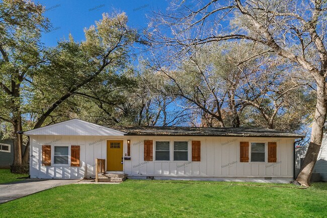 Photo - 10706 Ewing Ave