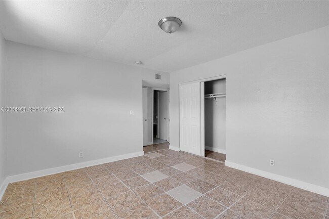 Photo - 632 SW 16th Ave Unit D