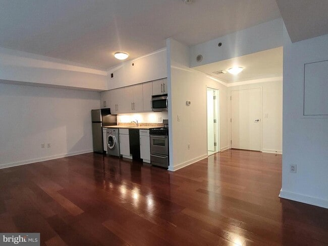 Photo - 219 S 18th St Unidad 503