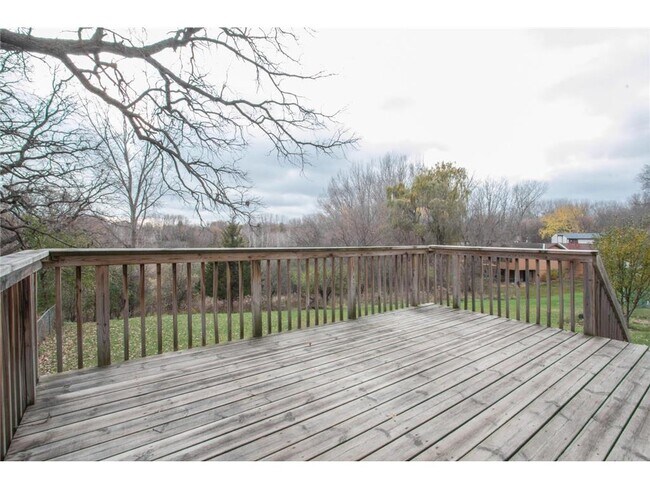 Photo - 15303 Trillium Cir