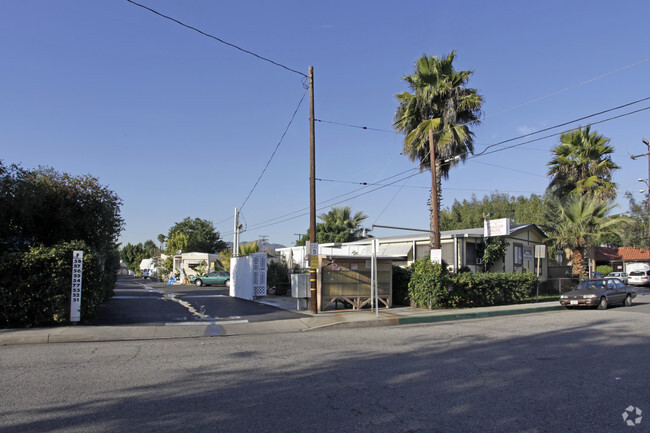 Photo - Orange Grove Trailer Park Apartments