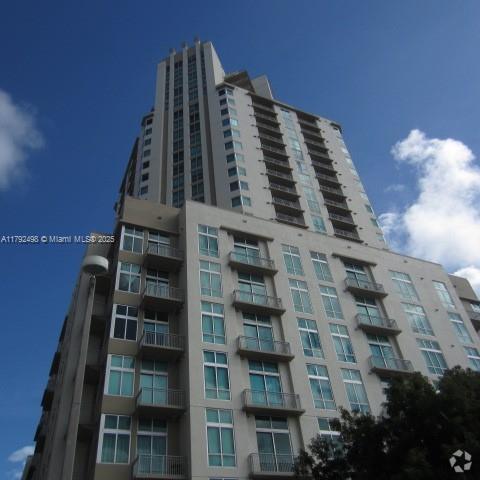 Building Photo - 9066 SW 73rd Ct Unit 905 Rental