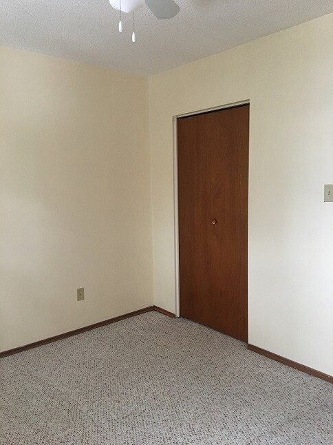 Photo - 0 Bed 0 Bath Unit in Red Deer, AB Unit 302
