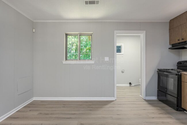 Photo - 7742 Holiday Hills Cir